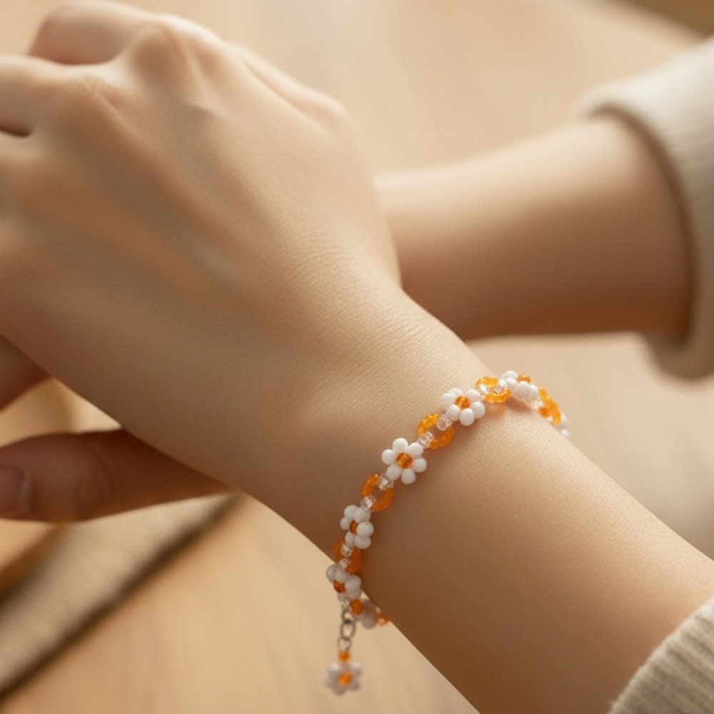Boho Chic • Minimalist Daisy Bracelet • Handmade Elegance Effortlessly bohem - Picture 3 of 5